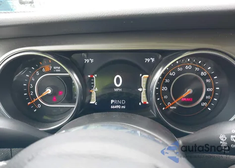 2020 Jeep Wrangler Unlimited Sahara 4X4 from USA, damaged, VIN 1C4HJXEN3LW235264